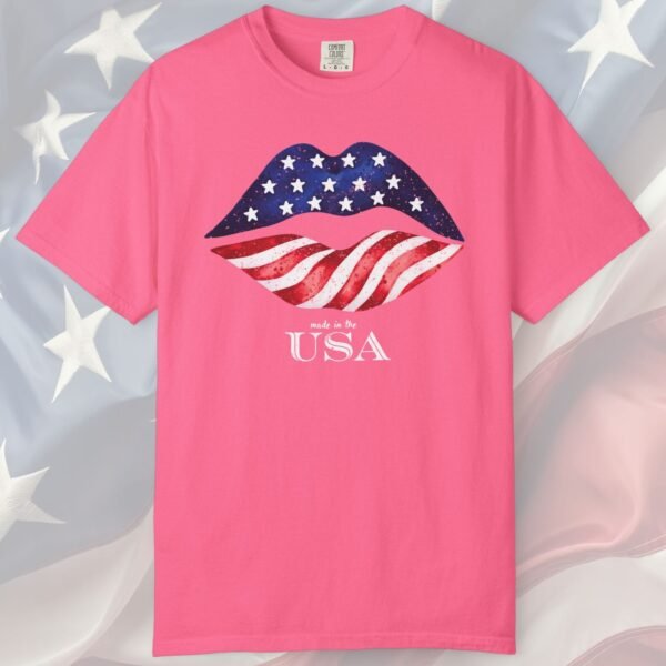 MADE IN THE USA Distressed Flag Lips Vintage Feel and Look Premium T-Shirt 💋 - Unisex Garment-Dyed T-shirt On Super Soft Comfort Color 1717